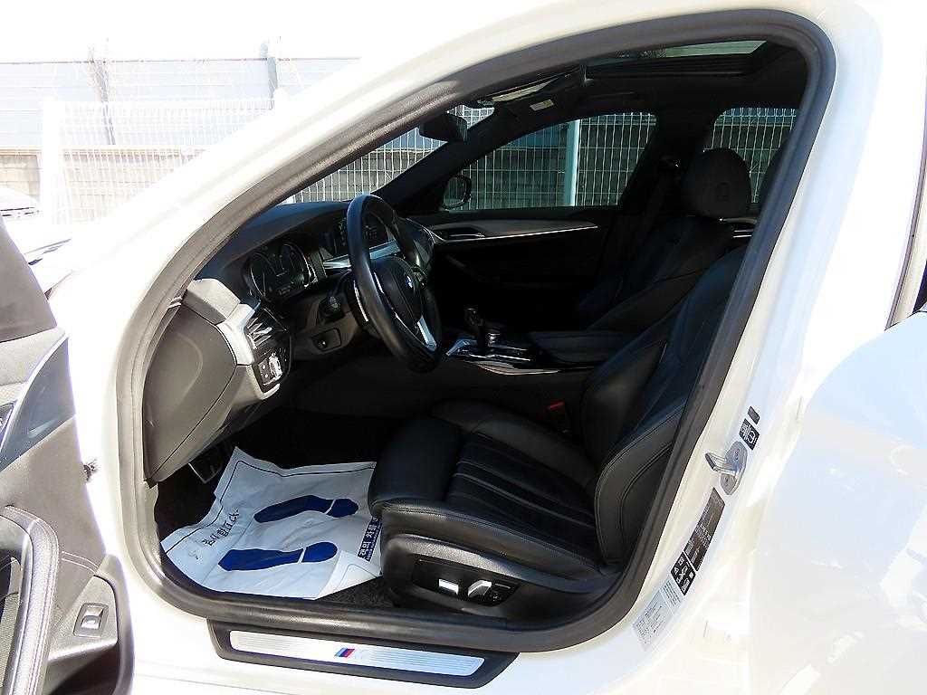 BMW 5 Series - Vista 5