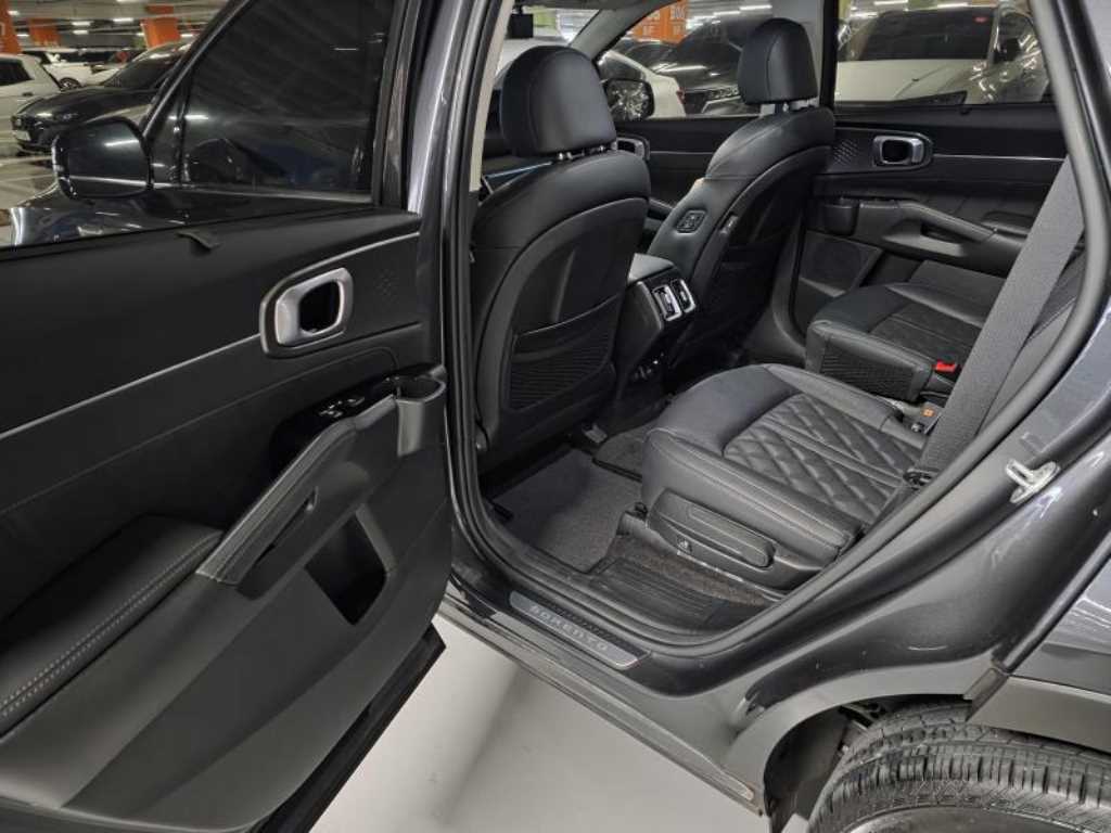 KIA Sorento - Vista 8