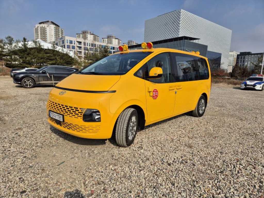 HYUNDAI Staria - Vista 6