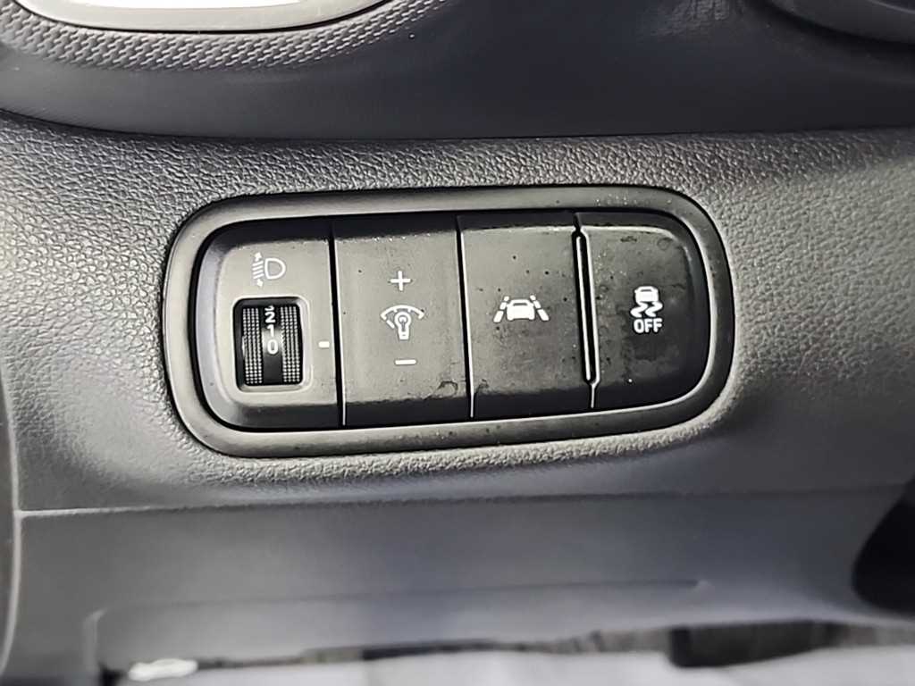 HYUNDAI Venue 2020 Gris - Importación desde Corea - HF Imports Iquique - Foto 16