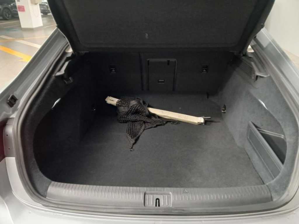 Volkswagen Arteon 2022 Plateado - Importación desde Corea - HF Imports Iquique - Foto 18