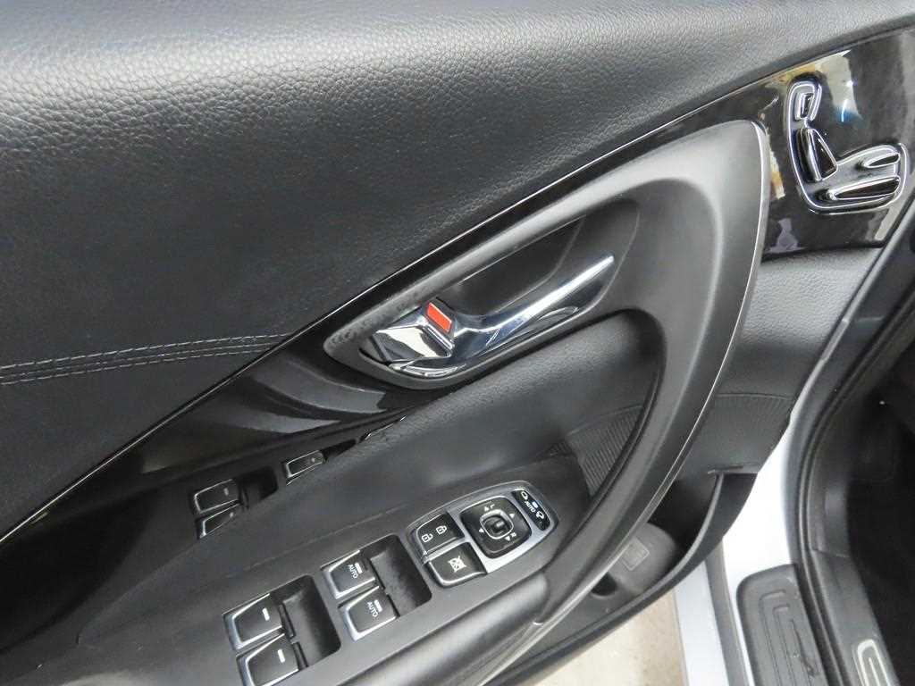 HYUNDAI Grandeur - Vista 9