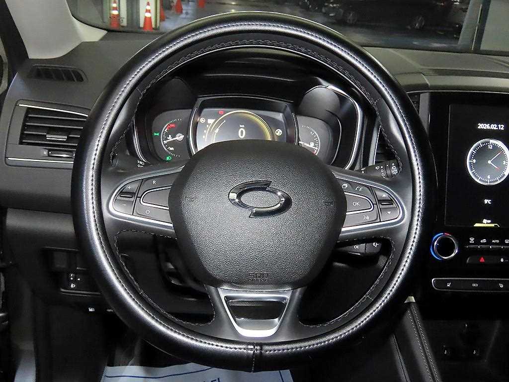 SAMSUNG QM6 - Vista 8