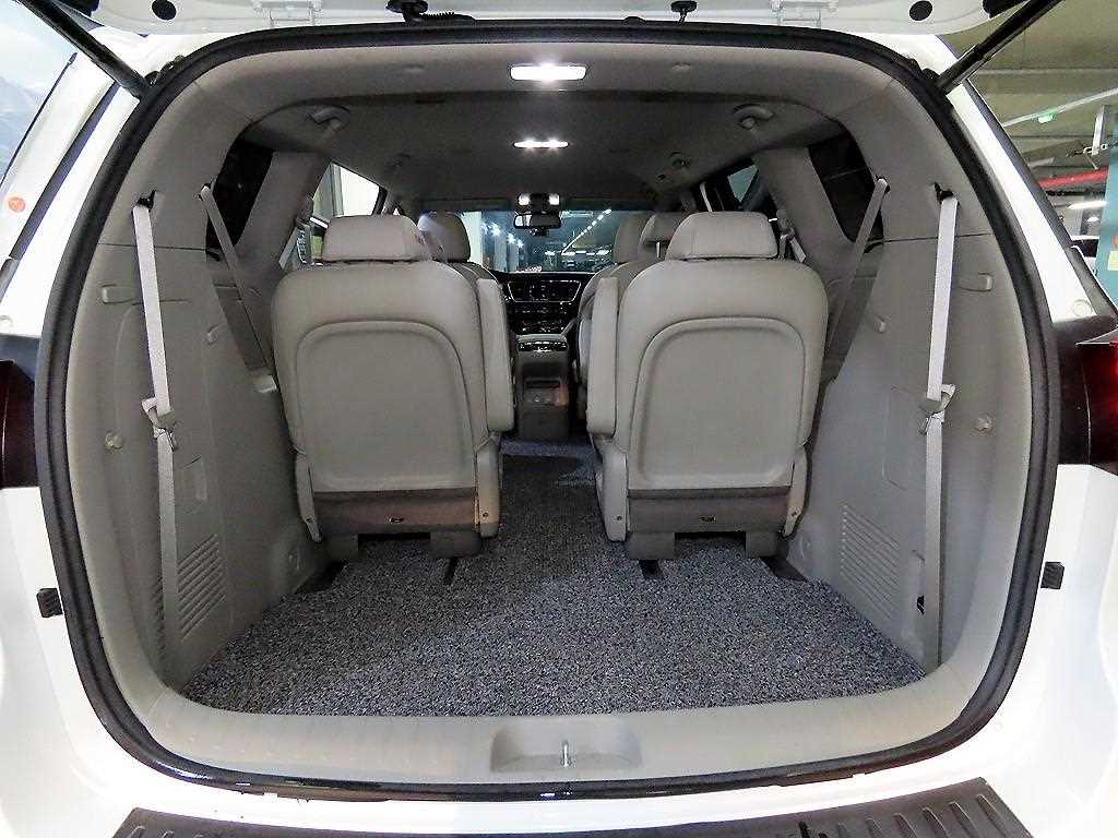 KIA Carnival 2019 Blanco - Importación desde Corea - HF Imports Iquique - Foto 16