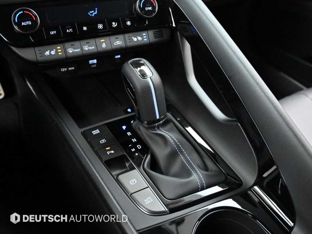 HYUNDAI Avante - Vista 9