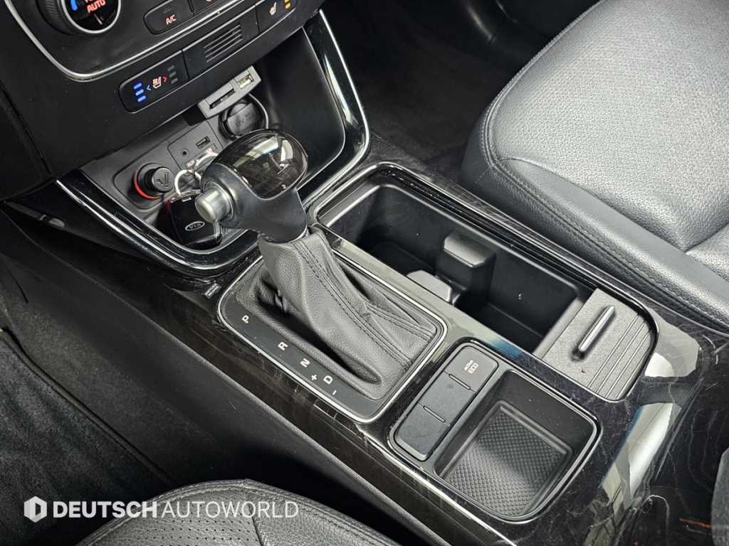 KIA Sorento - Vista 9