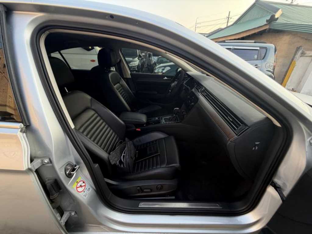 Volkswagen Passat 2018 - Importación desde Corea - HF Imports Iquique - Foto 15