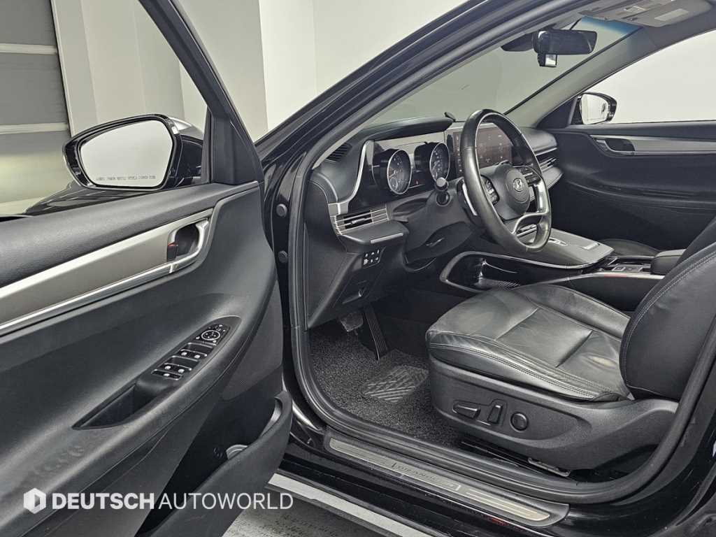 HYUNDAI Grandeur - Vista 11