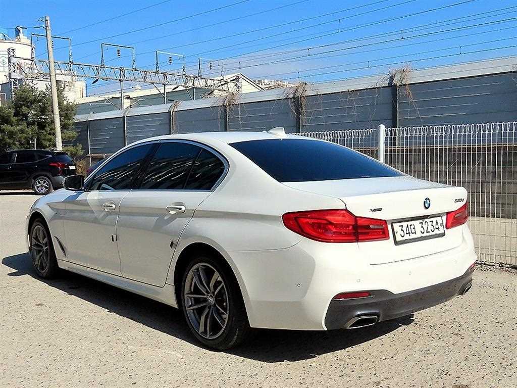 BMW 5 Series - Vista 3