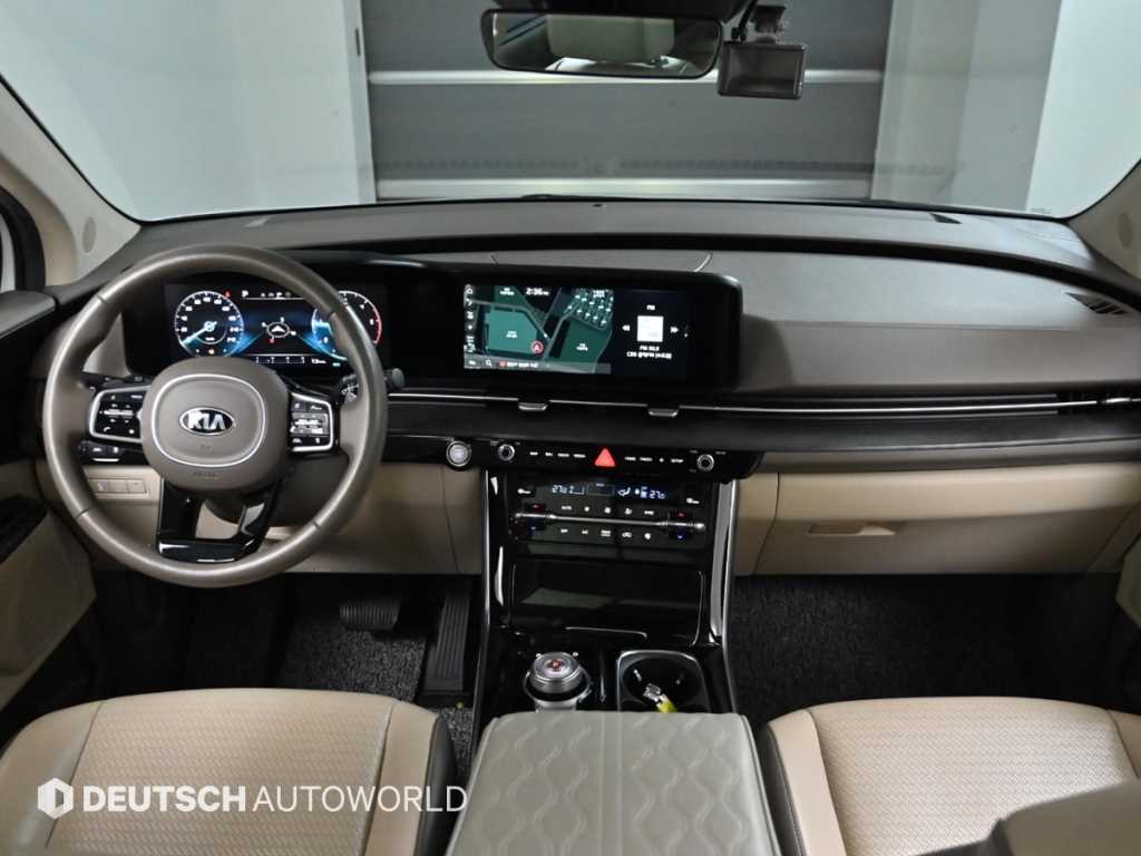 KIA Carnival - Vista 7