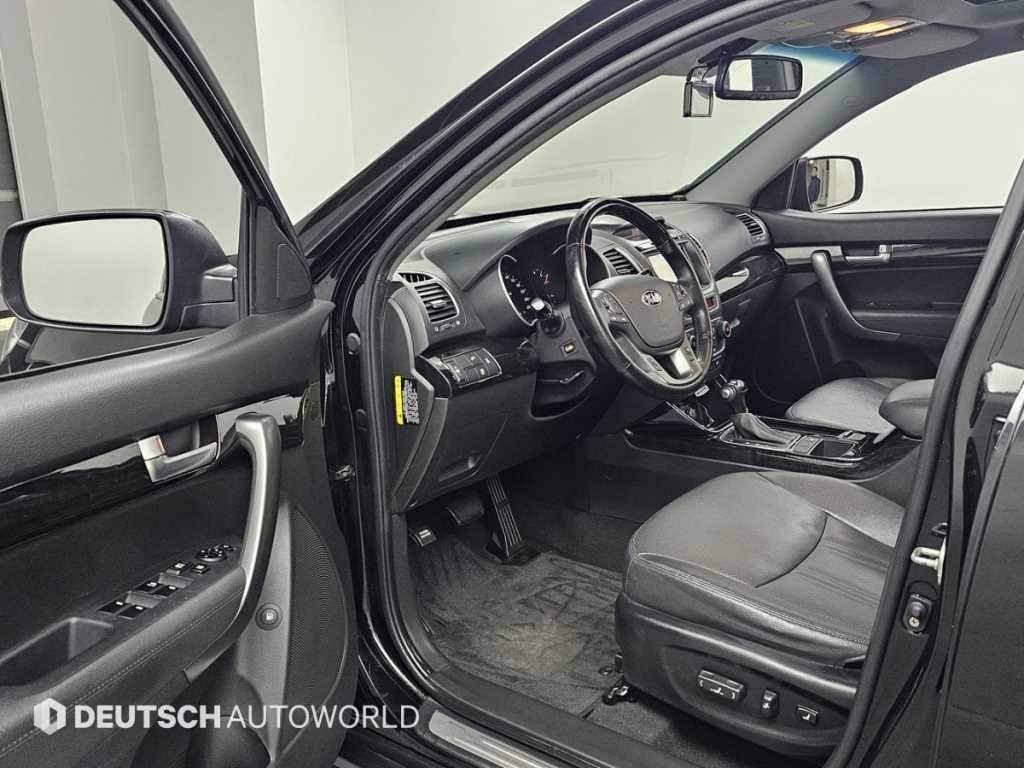 KIA Sorento - Vista 11