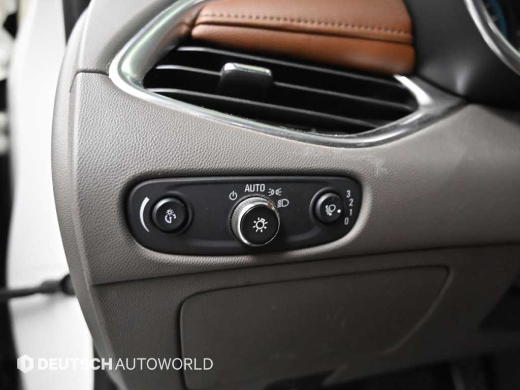 Chevrolet Malibu 2017 Blanco - Importación desde Corea - HF Imports Iquique - Foto 16