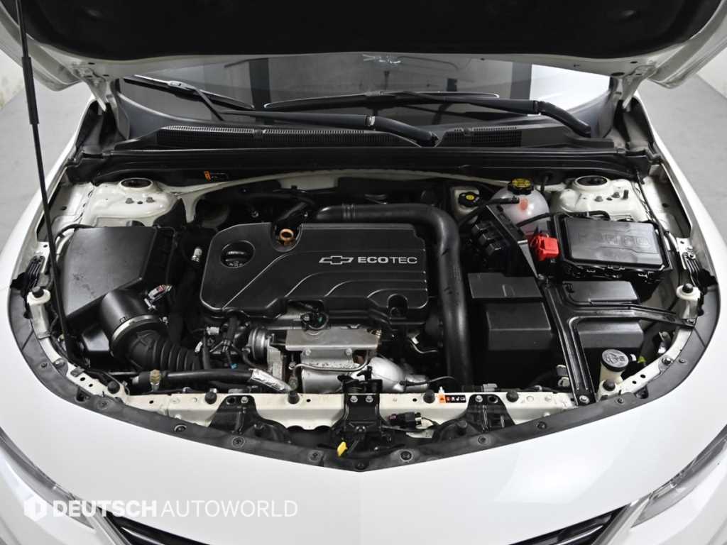 Chevrolet Malibu - Vista 5