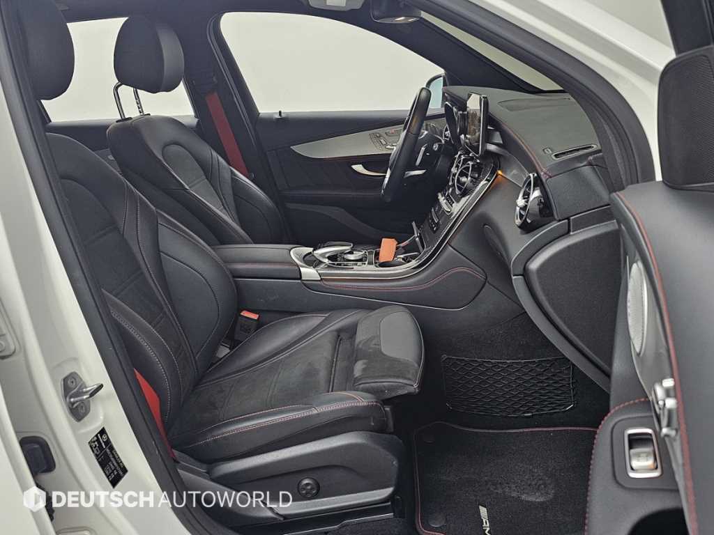 Mercedes Benz GLC Class - Vista 10