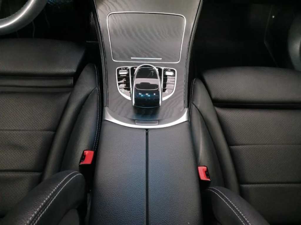 Mercedes Benz GLC Class - Vista 12