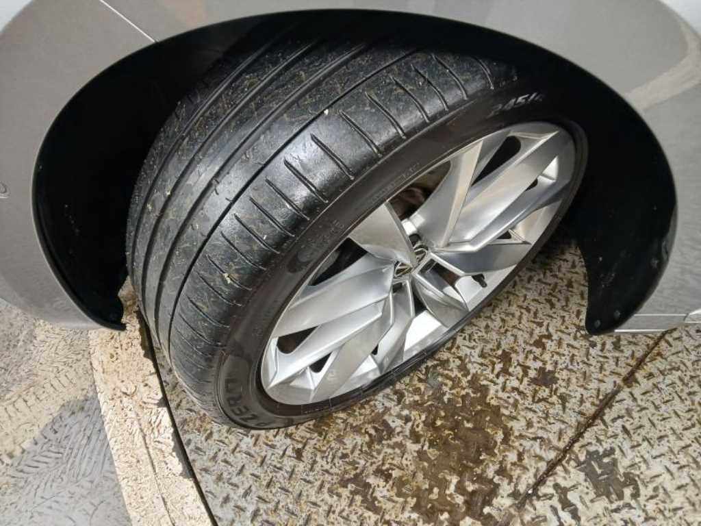 Volkswagen Arteon 2022 Plateado - Importación desde Corea - HF Imports Iquique - Foto 20