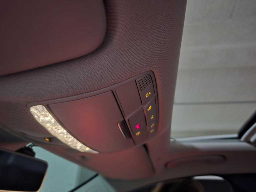 Mercedes Benz C Class - Vista 11