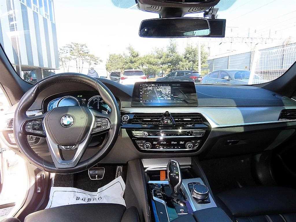 BMW 5 Series - Vista 7