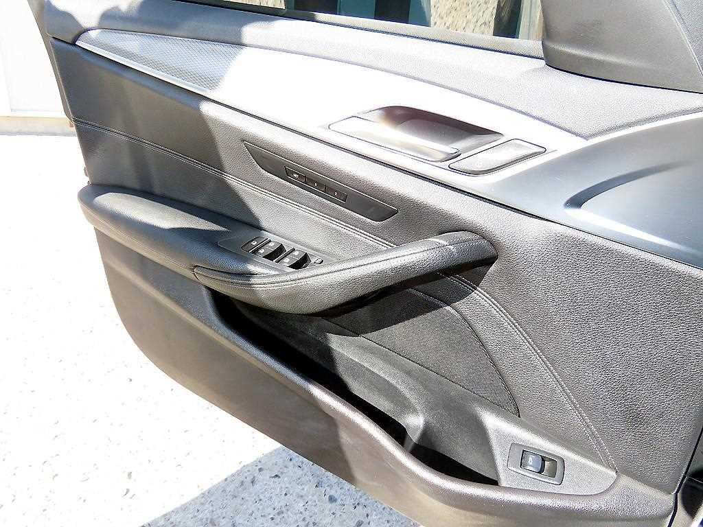 BMW 5 Series - Vista 12