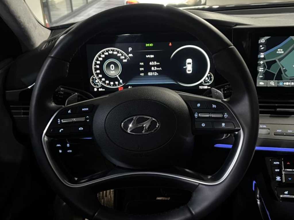 HYUNDAI Grandeur - Vista 7