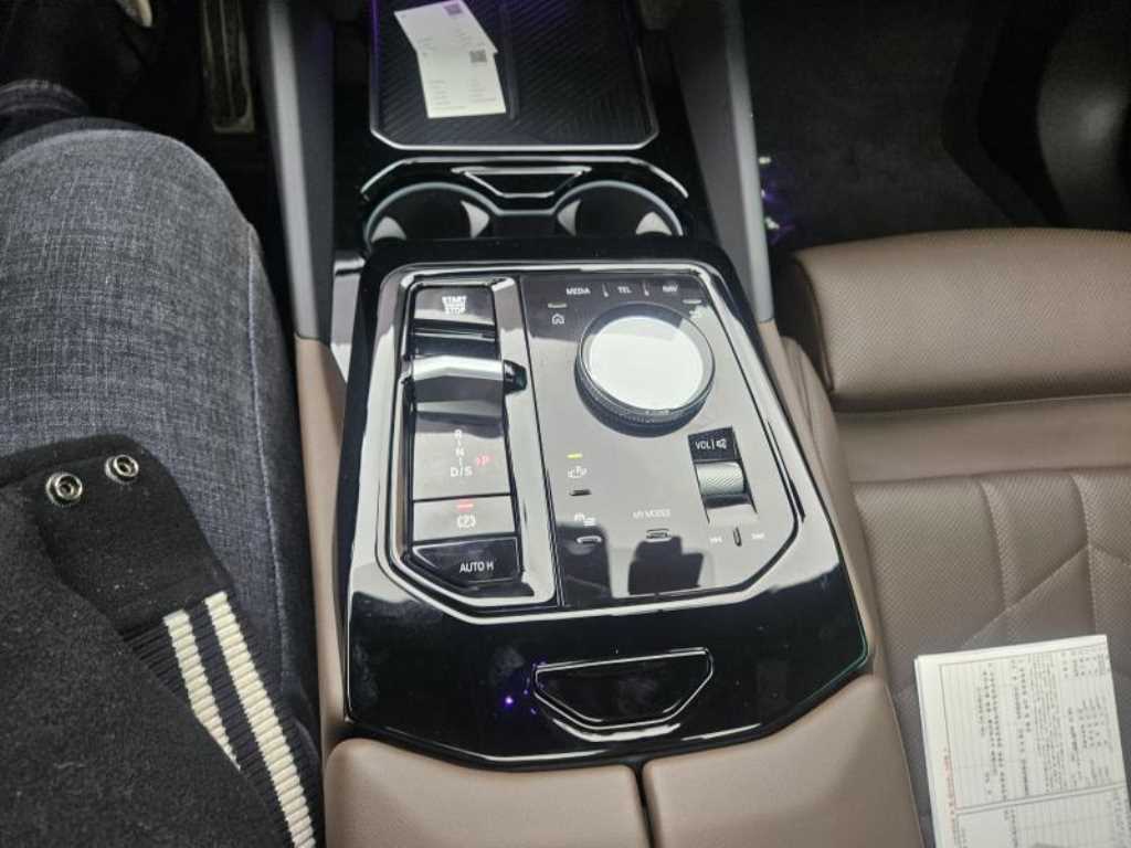 BMW 5 Series - Vista 11