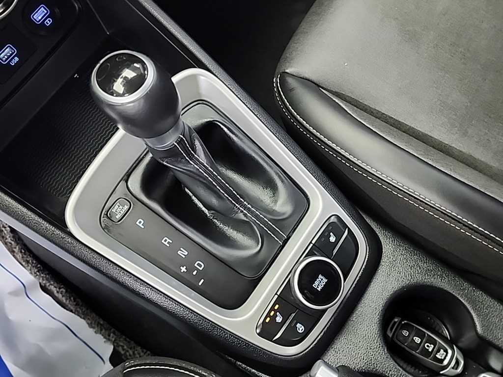 HYUNDAI Venue - Vista 8