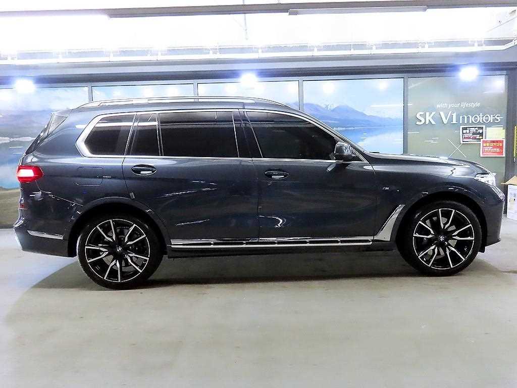 BMW X7 - Vista 3