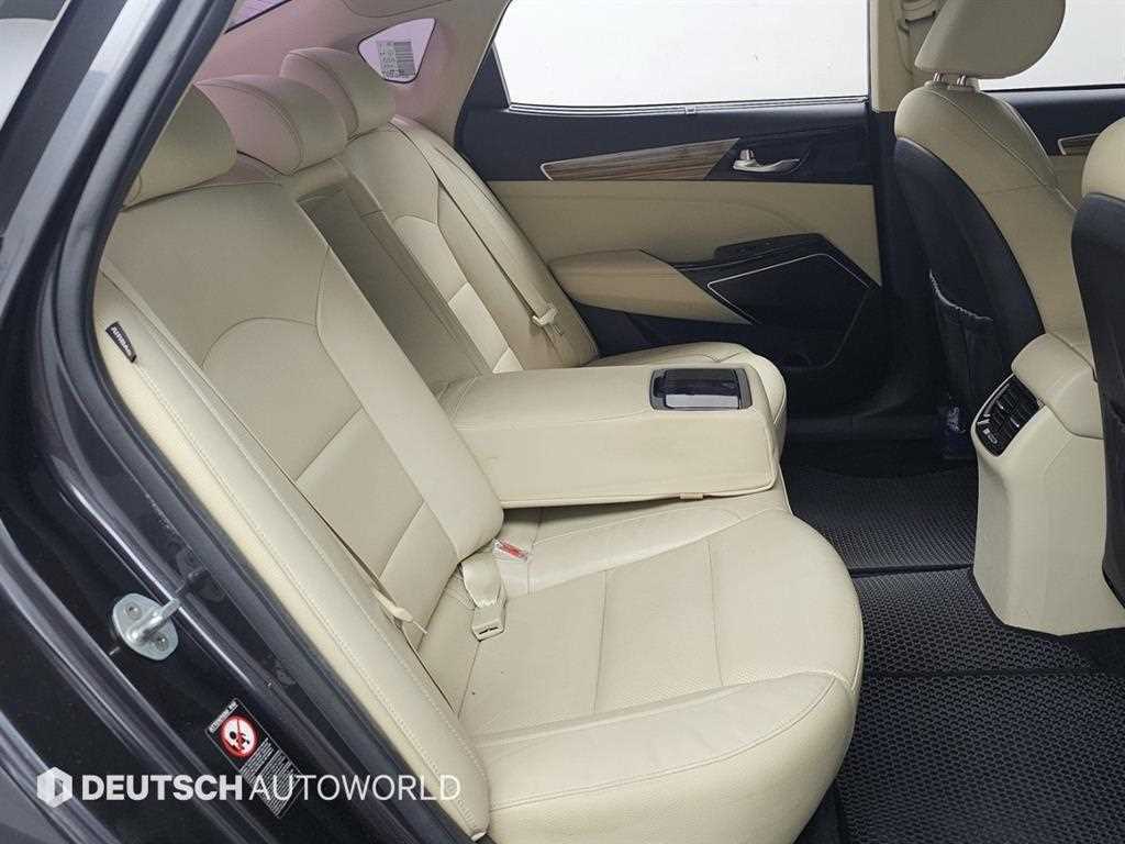 KIA K7 - Vista 12