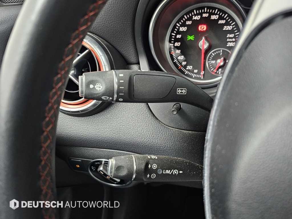 Mercedes Benz CLA Class 2018 Azul - Importación desde Corea - HF Imports Iquique - Foto 18