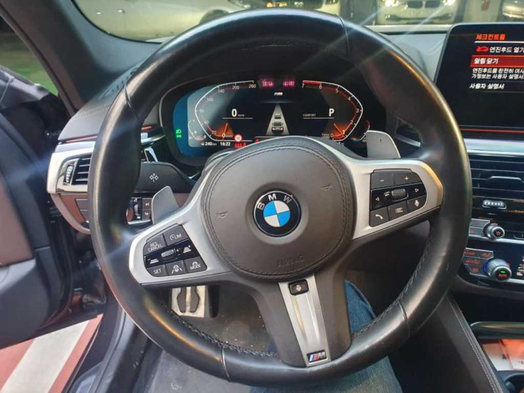 BMW 5 Series - Vista 9