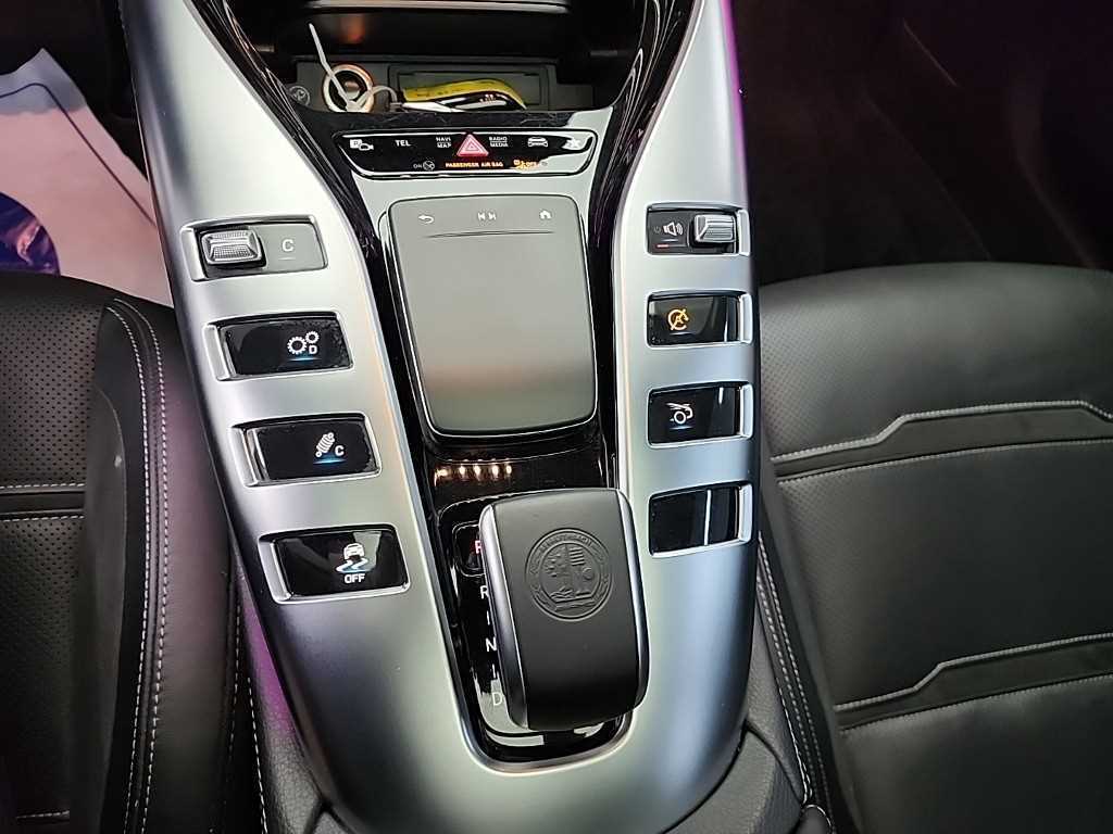 Mercedes Benz AMG GT - Vista 8