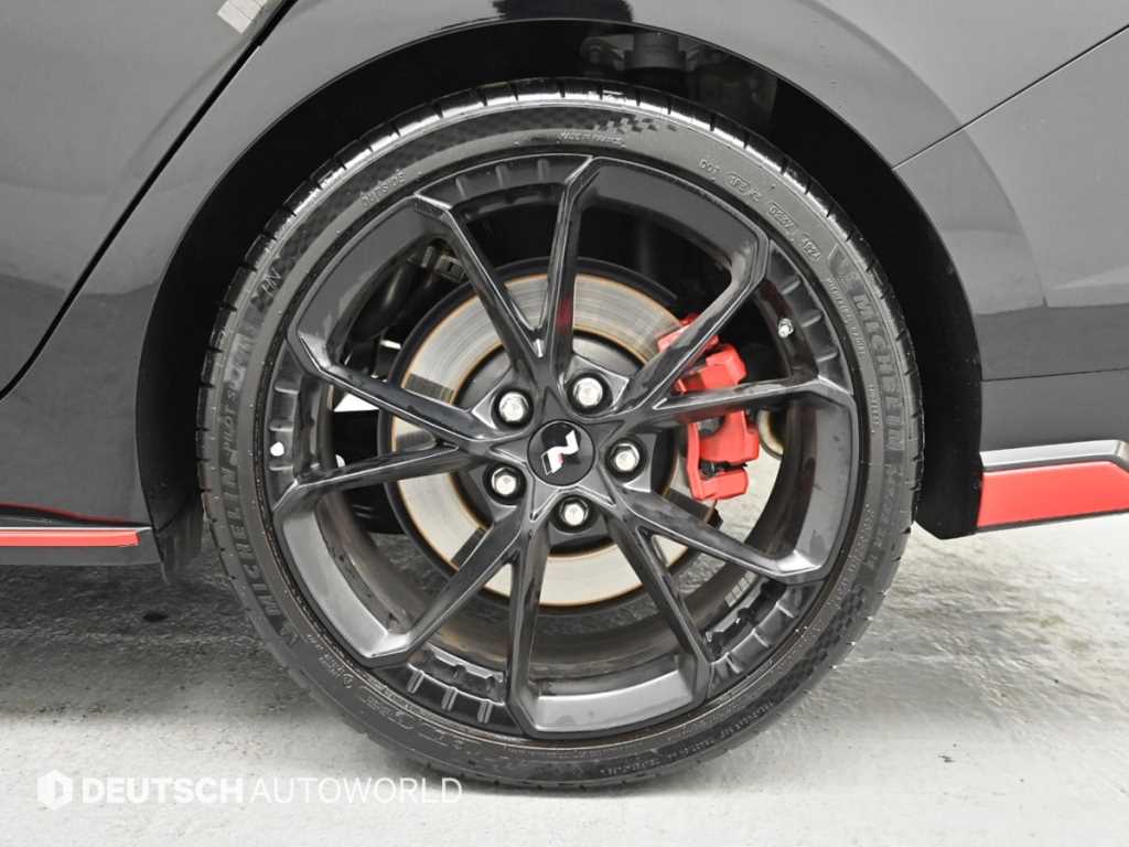 HYUNDAI Avante - Vista 5