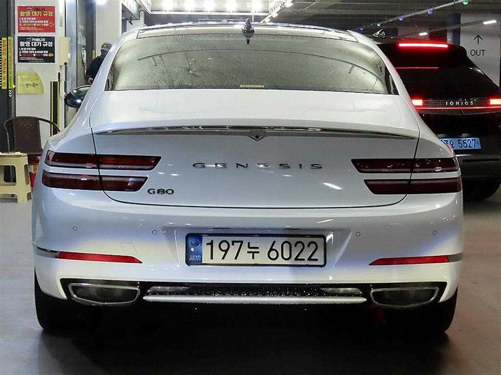 Genesis G80 - Vista 5