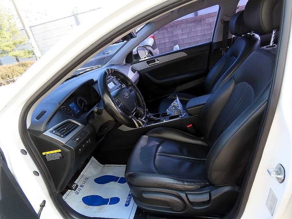 HYUNDAI Sonata - Vista 5