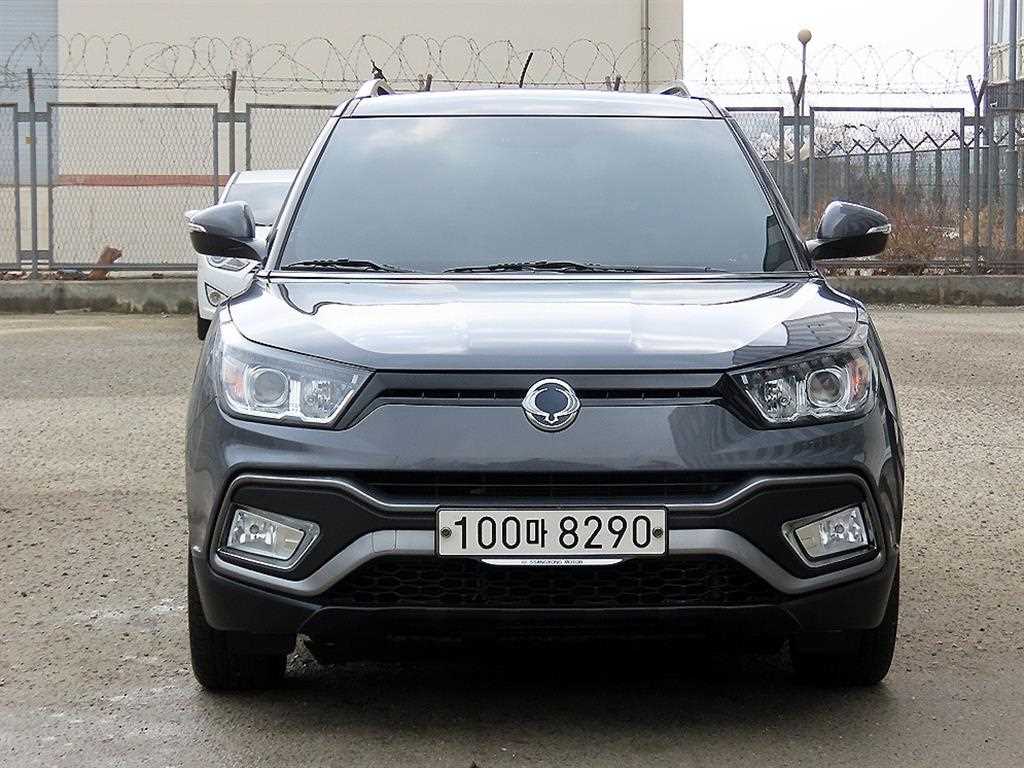 Ssangyong Tivoli 2019 Gris - Importación desde Corea - HF Imports Iquique - Foto 1