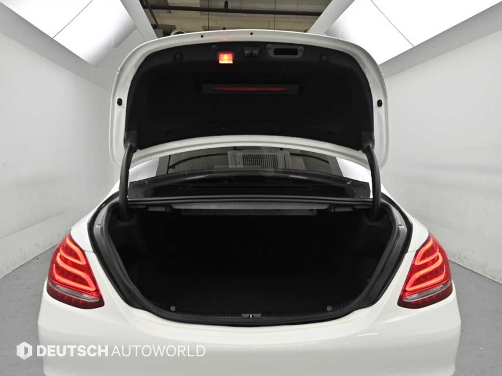 Mercedes Benz C Class 2018 Blanco - Importación desde Corea - HF Imports Iquique - Foto 20