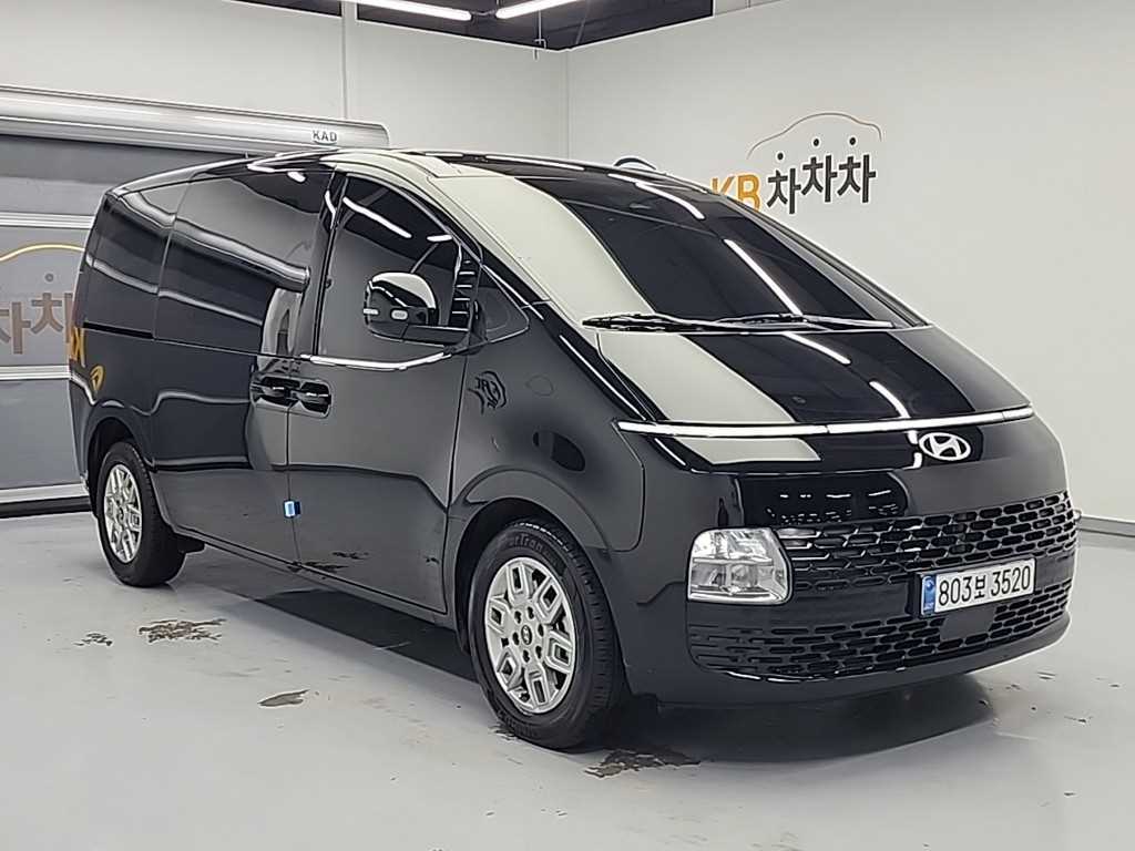 HYUNDAI Staria - Vista 4