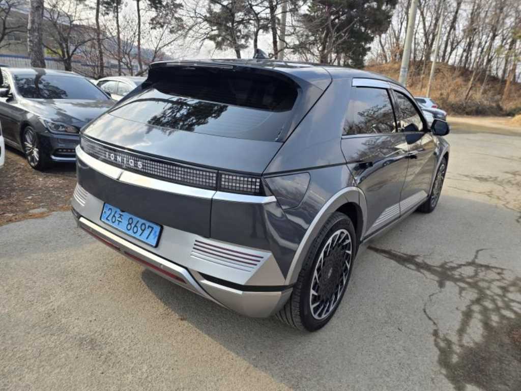 HYUNDAI Ioniq 5 - Vista 5