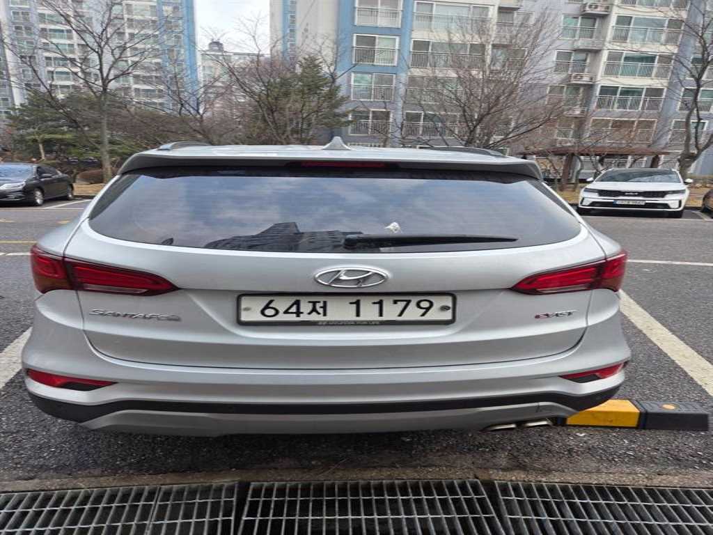 HYUNDAI Santa Fe - Vista 3