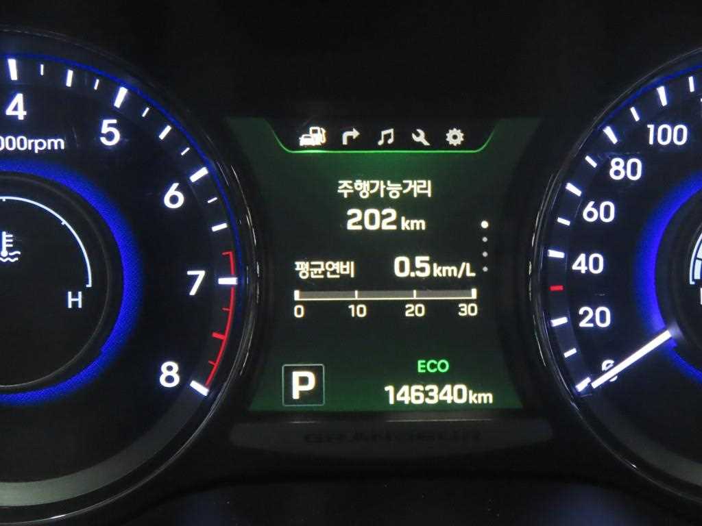 HYUNDAI Grandeur - Vista 8