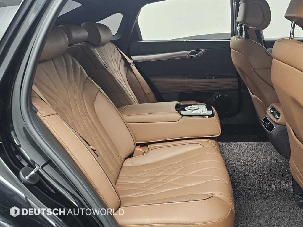 Genesis G80 - Vista 12