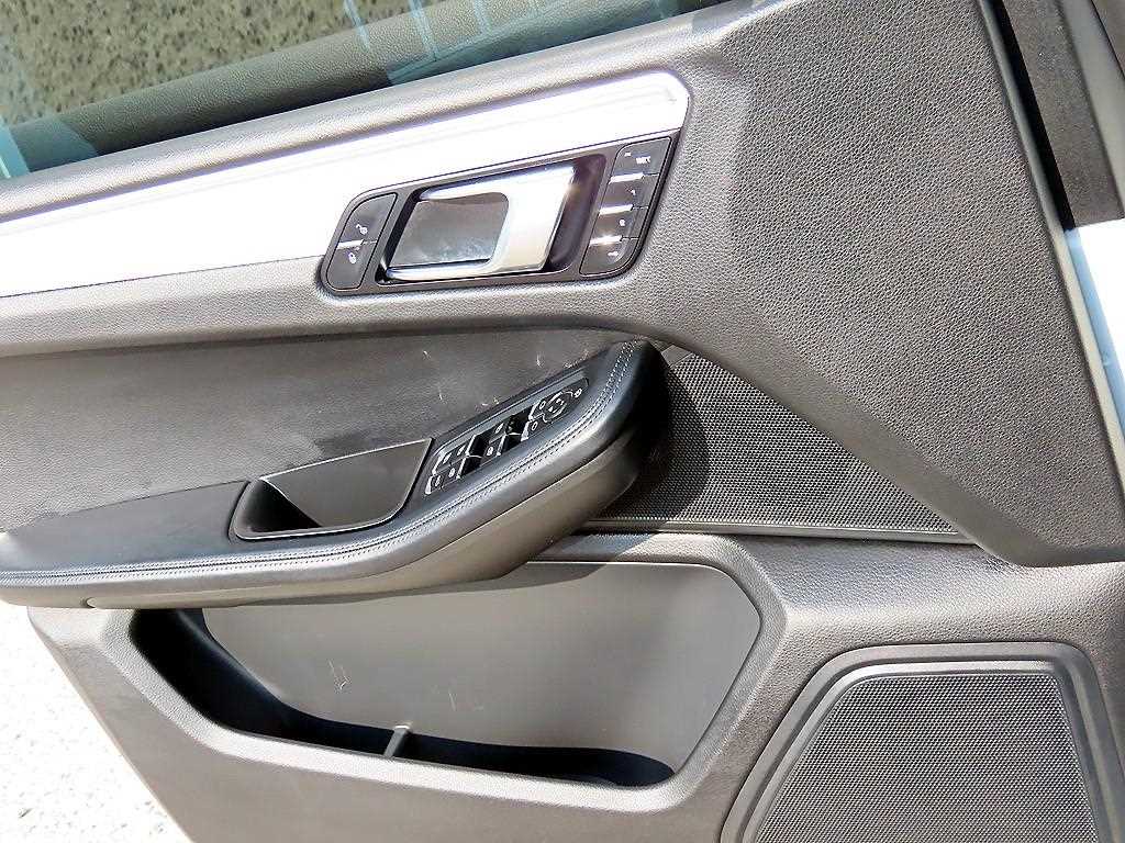 Porsche Macan - Vista 11