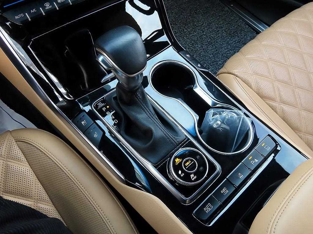 KIA Mohave - Vista 11