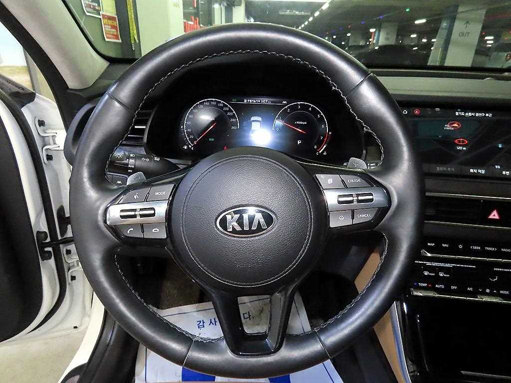 KIA K7 - Vista 8