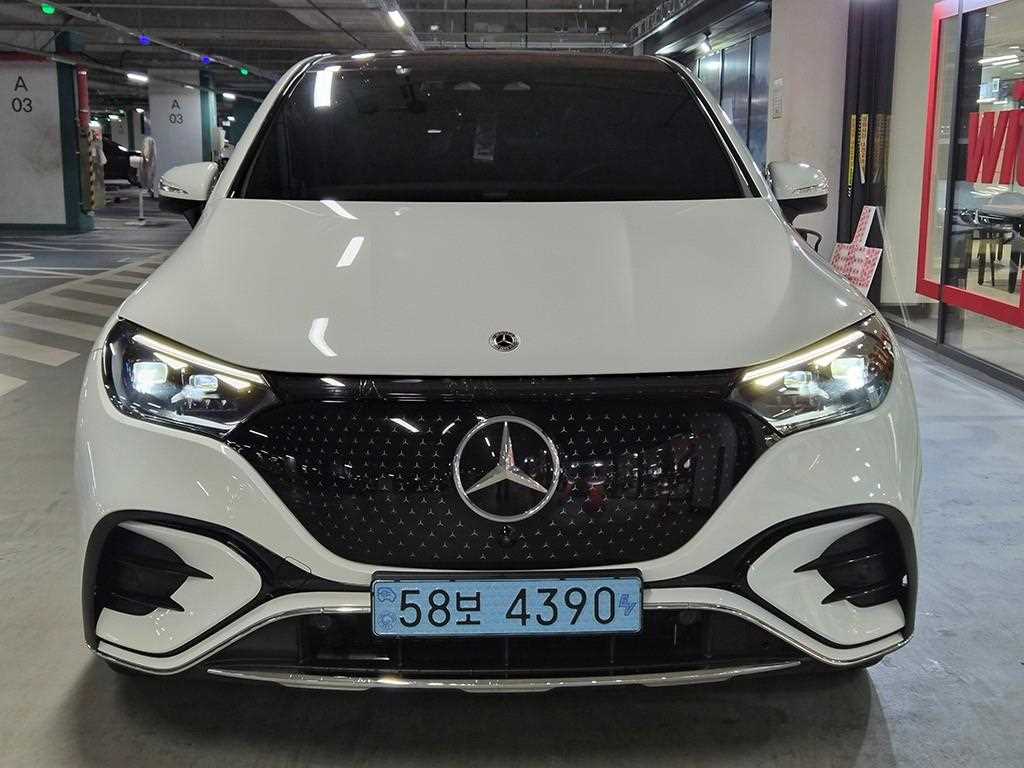 Mercedes Benz EQE - Vista 2