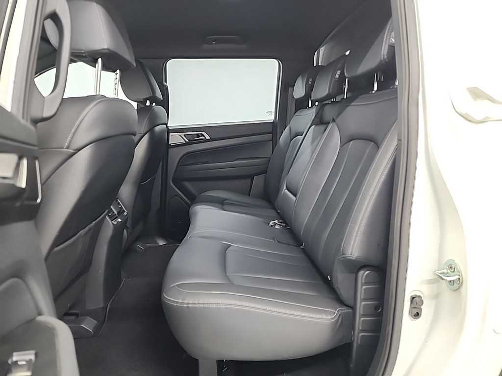 Ssangyong Rexton - Vista 12