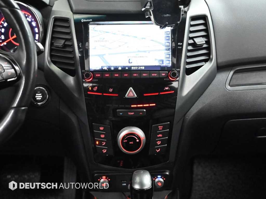 Ssangyong Tivoli 2018 Blanco - Importación desde Corea - HF Imports Iquique - Foto 14