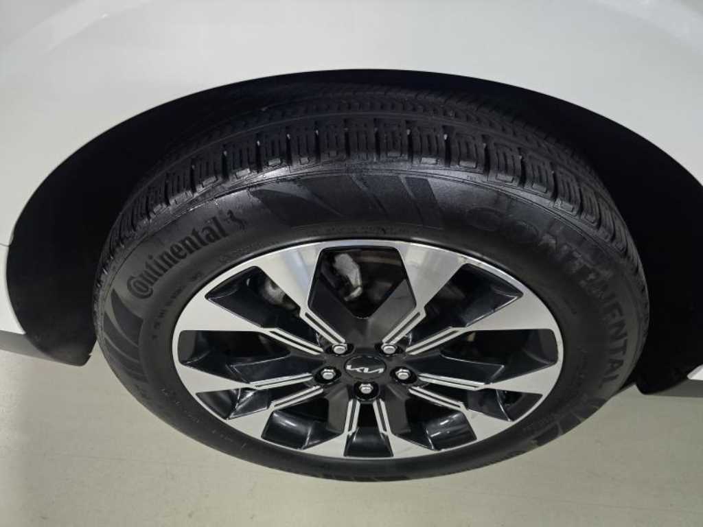 KIA Carnival 2023 the color of pearl - Importación desde Corea - HF Imports Iquique - Foto 19