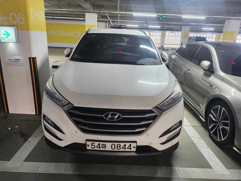 HYUNDAI Tucson 2016 Blanco - Importación desde Corea - HF Imports Iquique - Foto 1