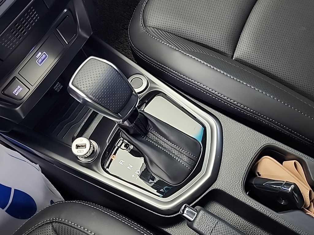 Ssangyong Tivoli - Vista 8